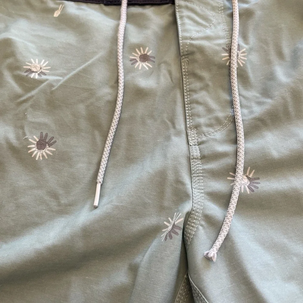 Vissla Board Shorts Mens 33 Seafoam Green Upcycle Coconut Drawstring Swim Trunks